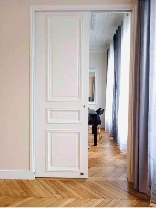 Apartment D'exception Quai De Seine Paris